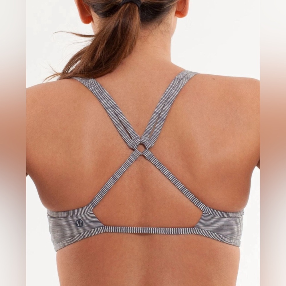 Lululemon Womens Centered Energy Bra Wee Are From Space/Coal Fossil Gray Size 10